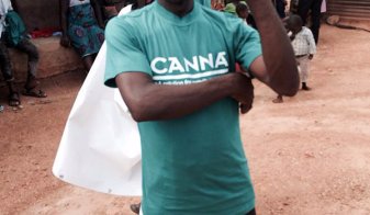 Organic farming in Africa supported by CANNA